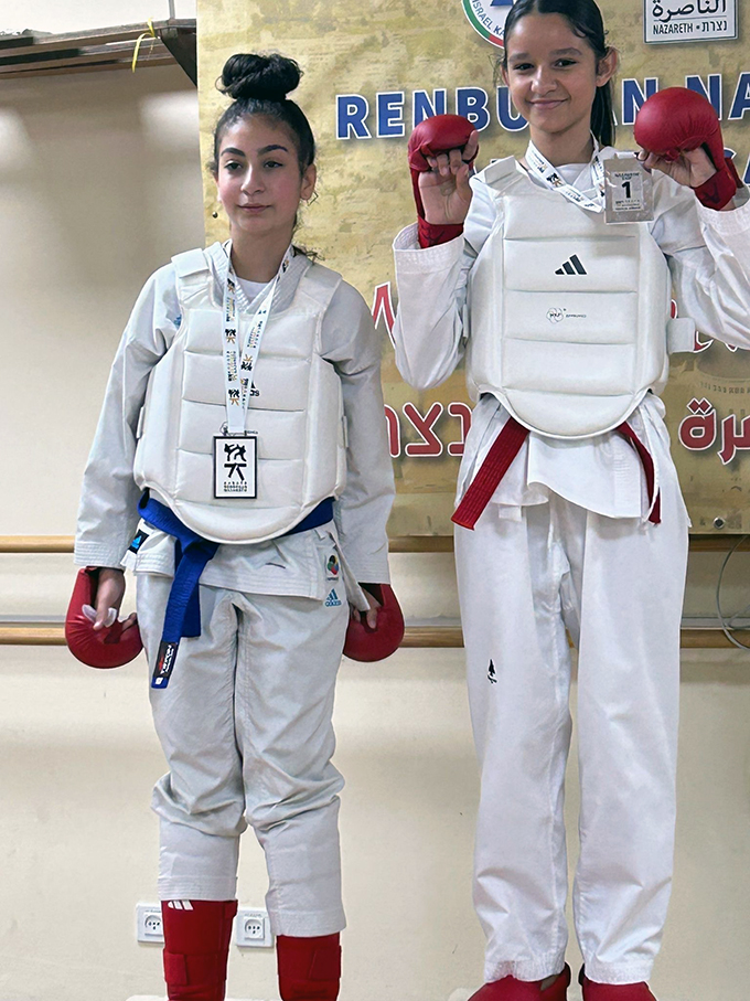 مدرسة حسني عرار للكراتيه وفنون القتال تتألق في بطولة كأس الناصرة القطرية 2025